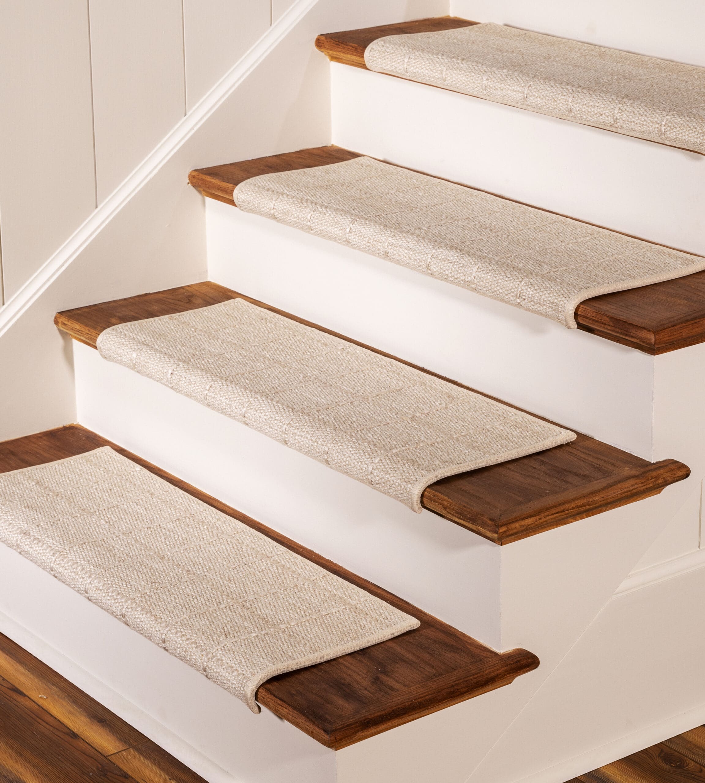 TailoredSquare_Oyster_Hero