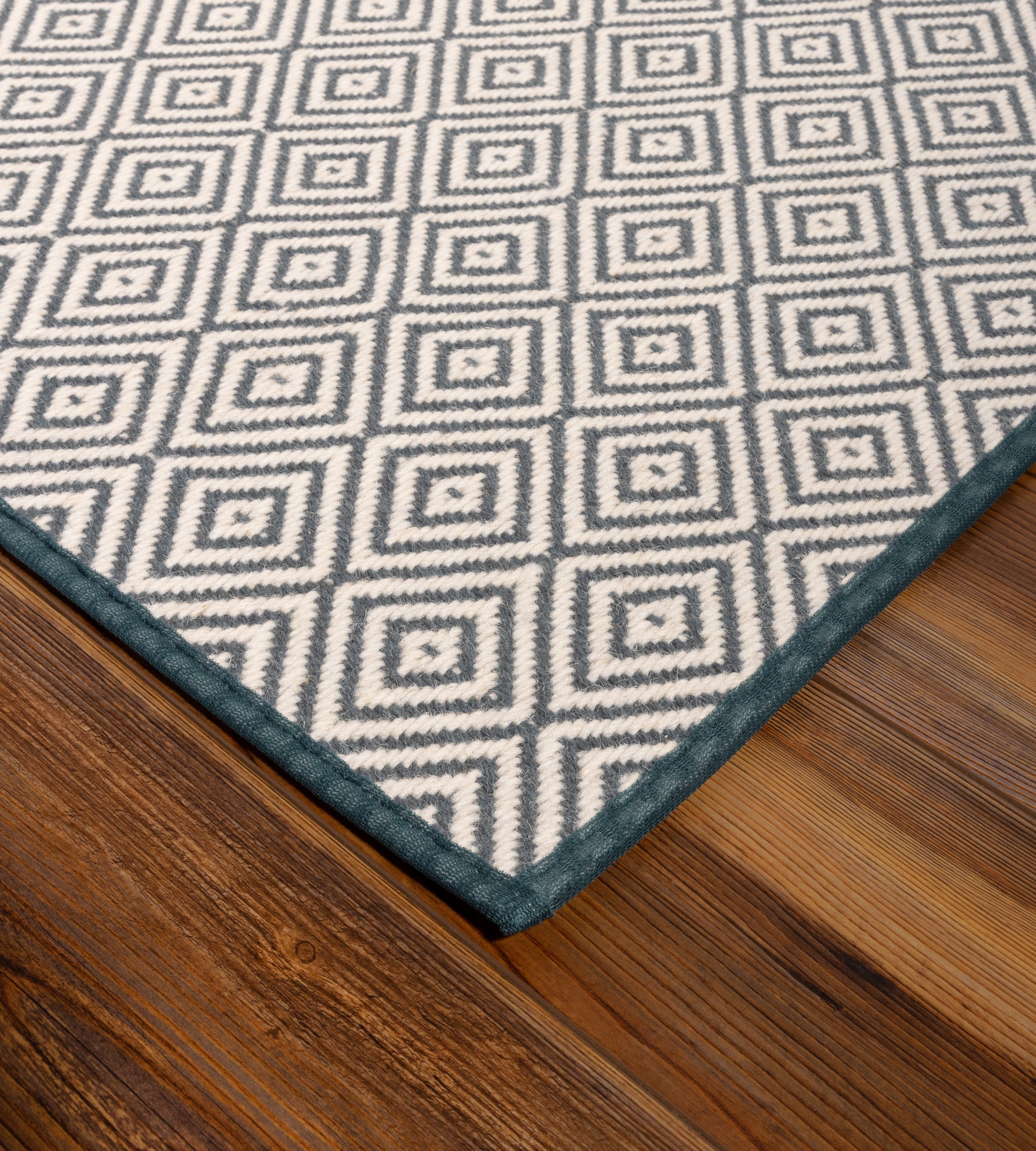 WoolDiamond_Runner_Blue